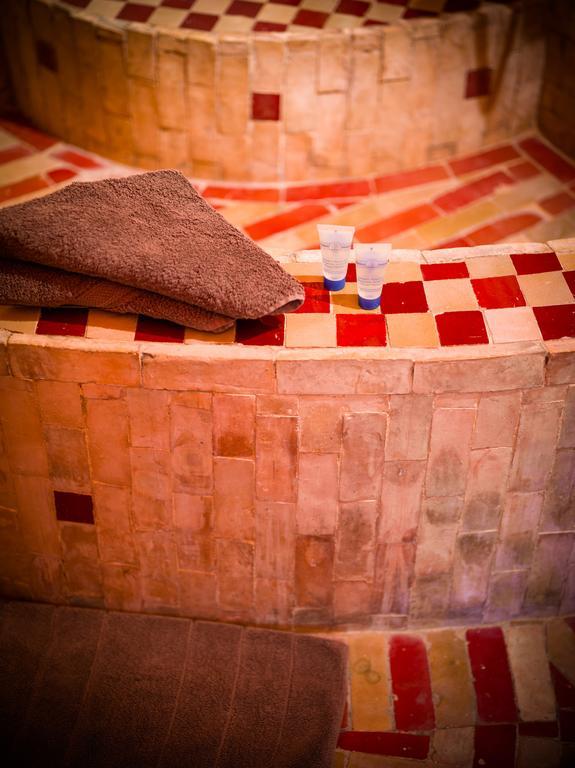Riyad Al Atik Hotel Фес Стая снимка