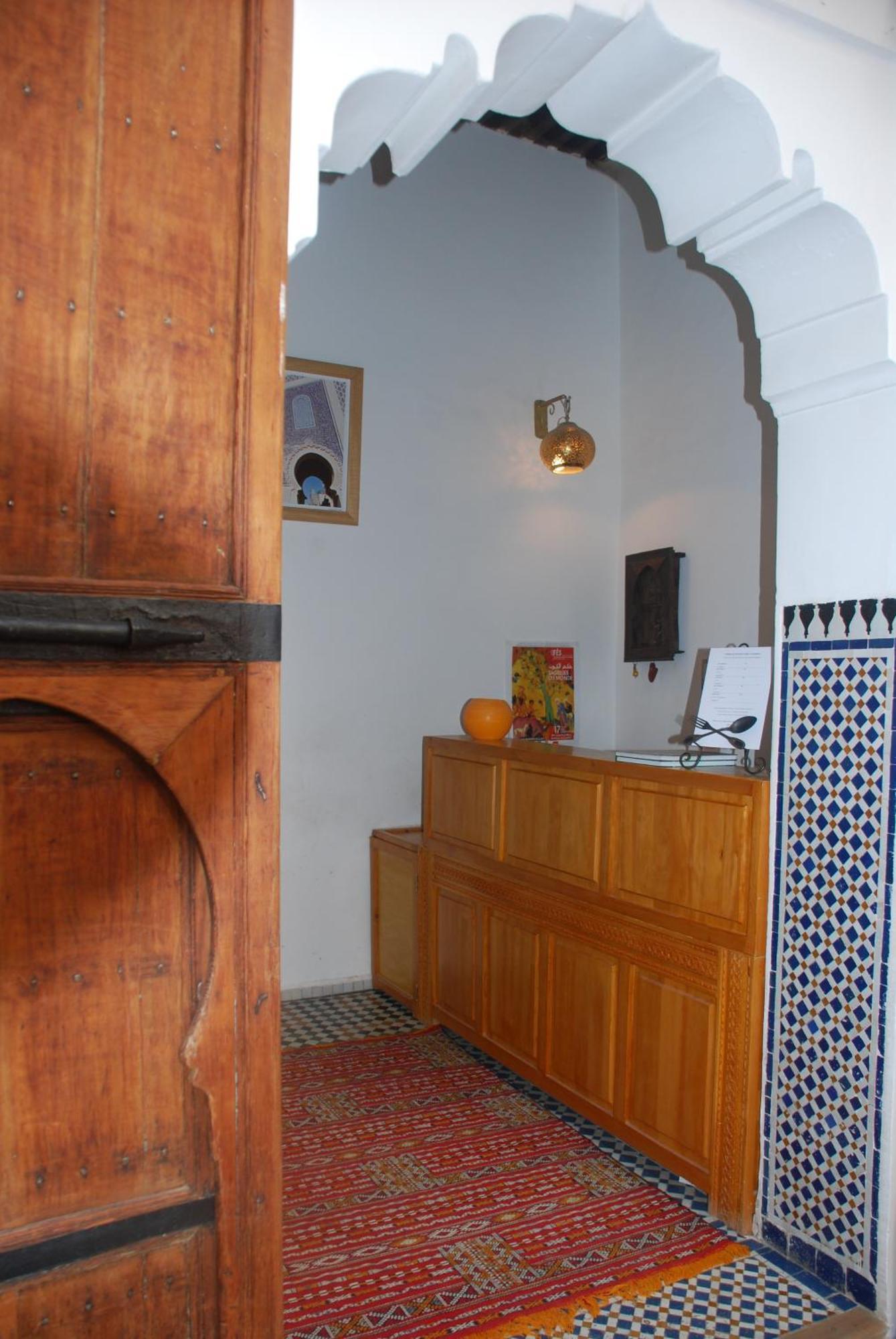 Riyad Al Atik Hotel Фес Екстериор снимка