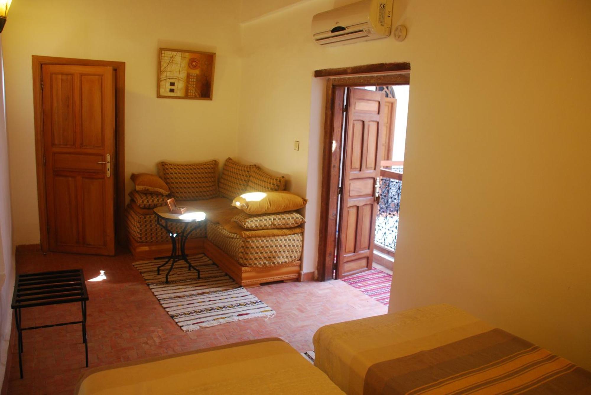 Riyad Al Atik Hotel Фес Екстериор снимка