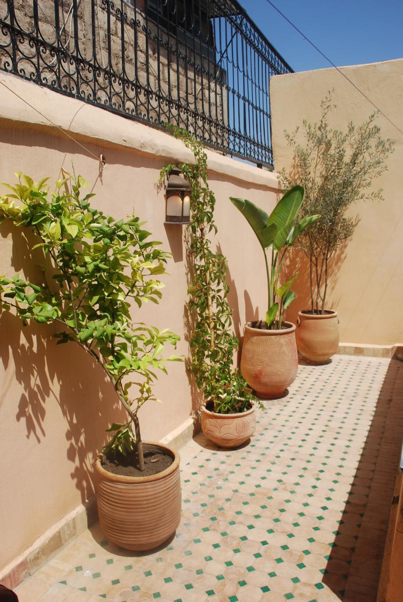 Riyad Al Atik Hotel Фес Екстериор снимка