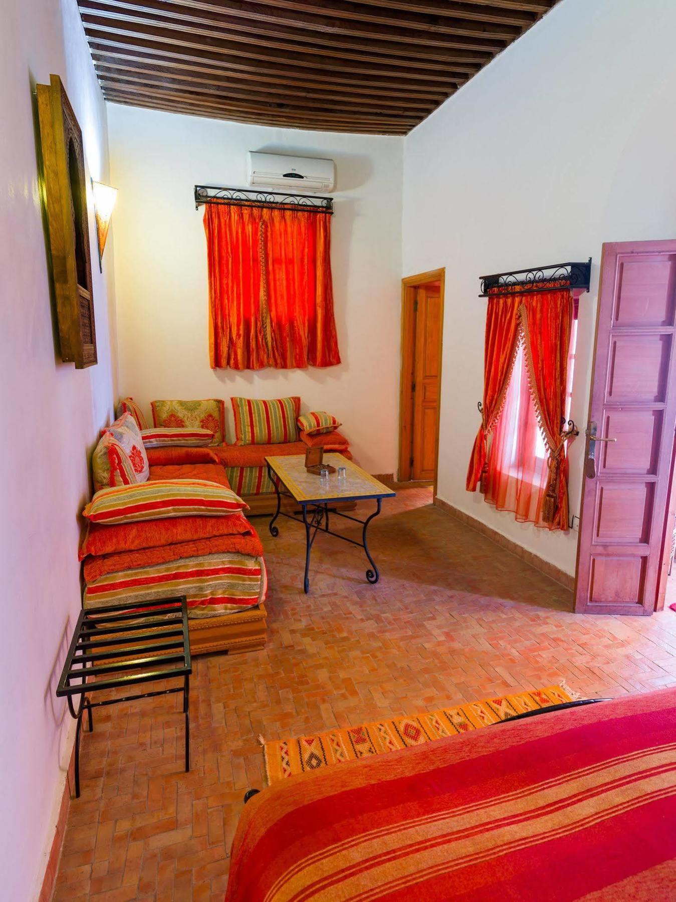 Riyad Al Atik Hotel Фес Екстериор снимка